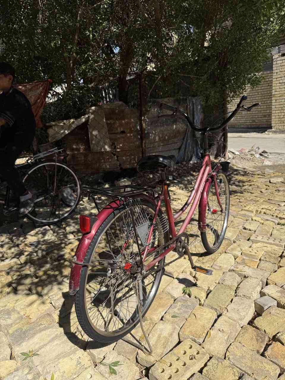السلام عليكم  بيسكل للبيع نضيف بس جارد مثل ما موضح بل صوره كامل من كل نواحي من البريكات ومن كلشي كامل وتواجد خاص  والسعر 50وبي مجال ومكاني بغداد الحسينيه مال راشديه


**إذا كنت صاحب هذا الإعلان وتريد حذفه لأي سبب، رجاءا أرسل رسالة إلى الدعم الفني**