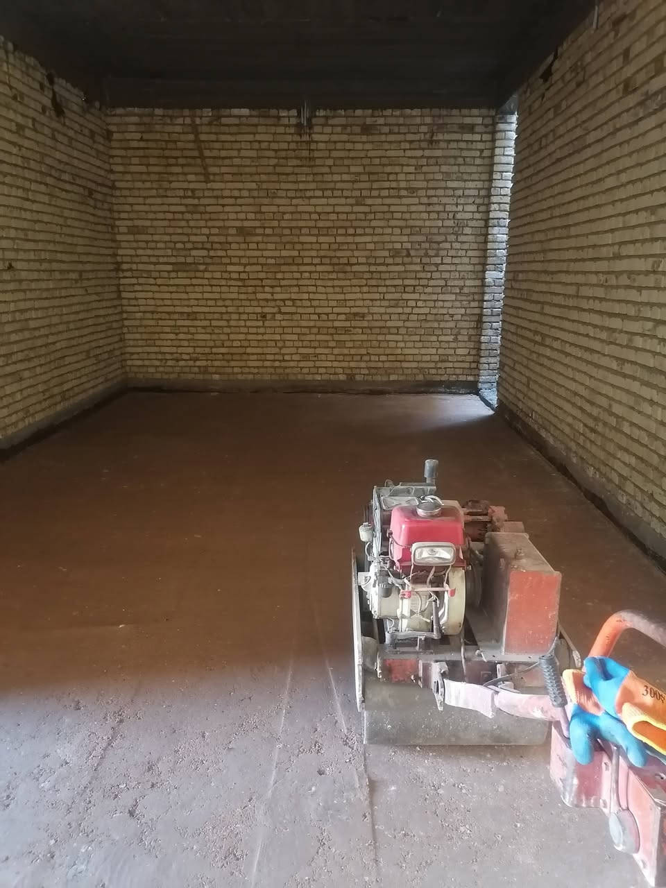 حادله+قفاز+تجهيز سبيس+تدخيل وفرش مستعدين لئستلام الأرضيات وتسليمها بأفضل انواع العمل الهندسي عملنا بما يرضي الله للأستفسار الأتصال أومراسلت الصفحه*********** *********** بأدارة عباس السماوي
