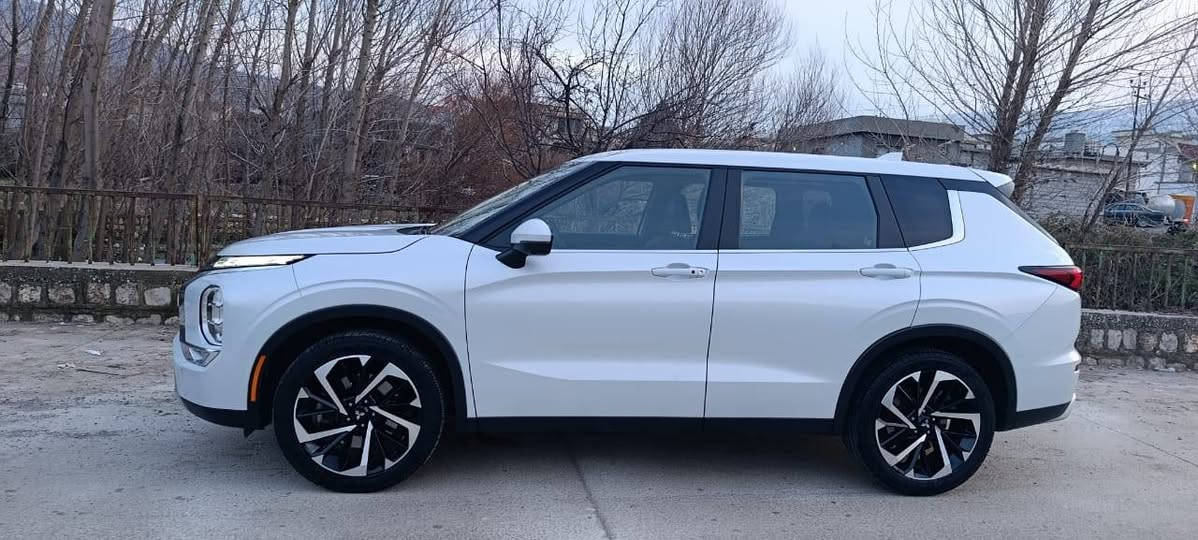 Outlander 2024se
ئاوتلاندەر ئەمریکی ٢٠٢٤ڕەقەم هەولێر بێ سبوغ تەنها کەمێک پیدی ئاڕە  کە لە وێنەکە دیاریمکردوە پێش و پشتی کەپسە سەیارەکی تابڵێی خاوێنە بێ شوخت بێ قەپ و قۆپە تازە ڕەقەم کراوە ماڵی دۆستە  (پێنج کامیرا+چواردەوری ڕادارە +ئۆتۆ هۆڵد+کوشین هیتەر + شاشەگەورە+کارپلەی+جیپی ئێس ++ئۆتۆ ستۆپ+کوشین شامۆ +سندۆق شەفت +شەحن وایرلێس)

نرخی ٢٤٧$وەرەقە کەمێک مەجال 

شوێن سۆران 

***********

***********

اواتلاندر امريكى ٢٠٢٤بدون سبغ رقم اربيل ماعدا قليل من بي 

دي ار كلشي مظبوط ما به اى نقص كوشين شامو +خمس كاميرات+رادار+شحن وايةرليس++كاربلي+جي بي ئيس+كوشين هيتر+صندوق شفت+اوتوستوب+اوتو هولد+تحديد سورعه

عنوان سوران اربيل
