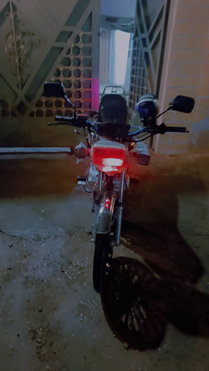 ياالله دراجه موديل 26 منفيس وياه كلشي شغال بيه ما ناقصه اي شي سعره  850وبي مجال شي بصيط ورقم ***********
