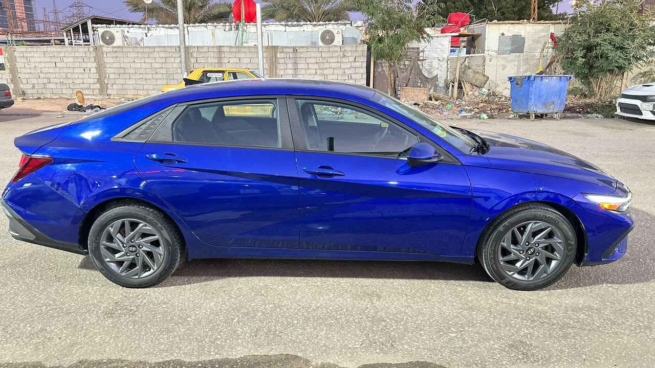 النترا 2024 نص فول ماشية 37 ألف 
بجم كبس حادثها فقط صبغ بابين من امريكا بدون تصليح يعني فقط صبغ  وجاملغ بارد 
بدون ايرباك 
بدون رقم 
ب اسمي حرة تحويل ثاني يوم 
السيارة نظيفة حيل 
مواصفاتها معروفه 
للبيع او المراوس 
***********
***********
لمعرفة السعر الاتصال او المراسلة
