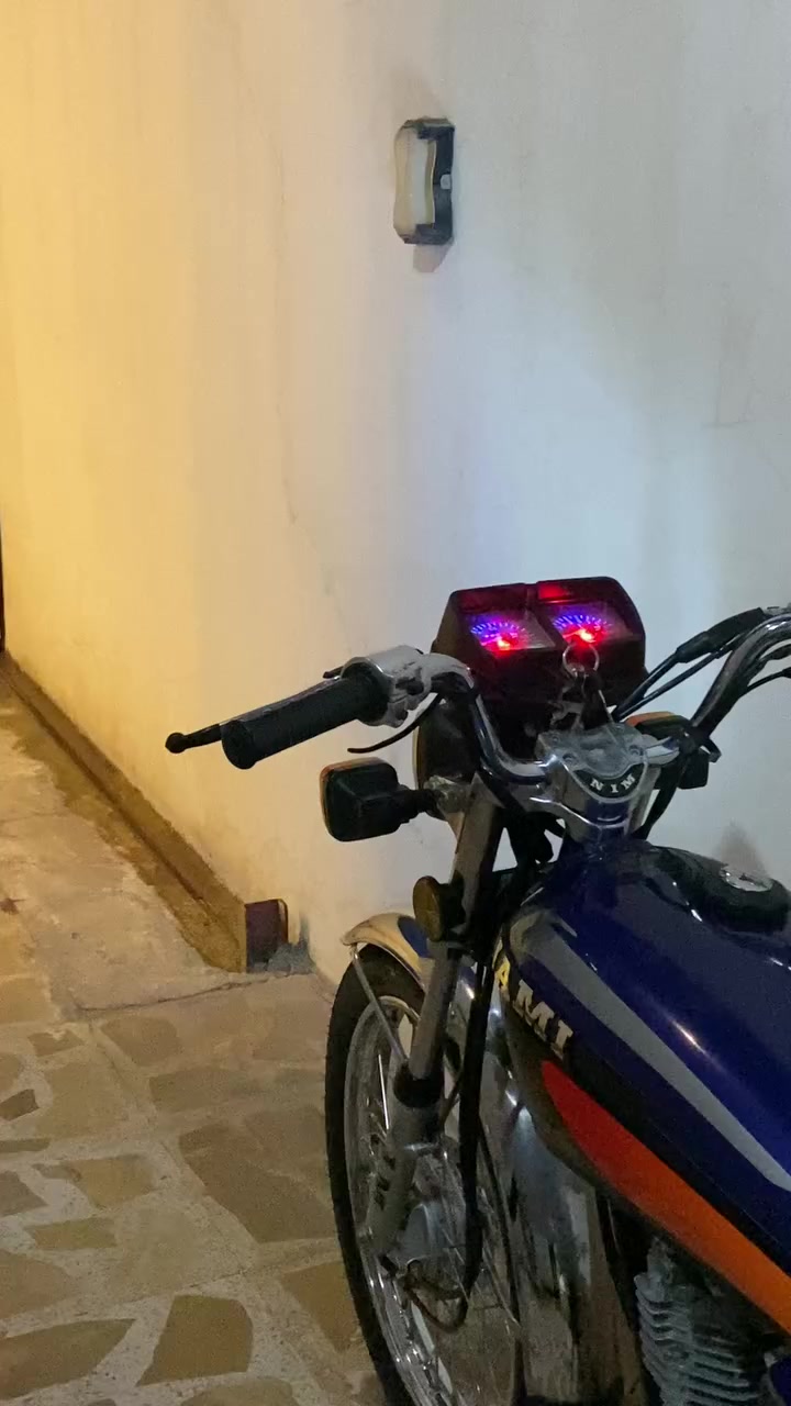 السلام عليكم نامه25يراني للبيع تخبل نضيفه ماشيه6.000 سعر675 ويرهم مرواس شعندك نزل.


**إذا كنت صاحب هذا الإعلان وتريد حذفه لأي سبب، رجاءا أرسل رسالة إلى الدعم الفني**