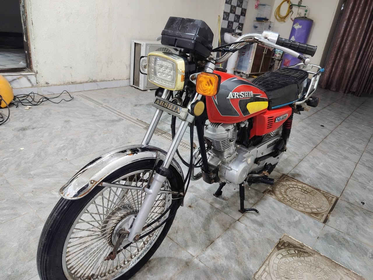 دراجه ٤ كير ارشه موديل 2020 جديده دراجه عوزه ترتيب قليل أوراق اصولي جاهزه ع اخر حبايه ***********
٦٥٠ بيه مجال قليل
