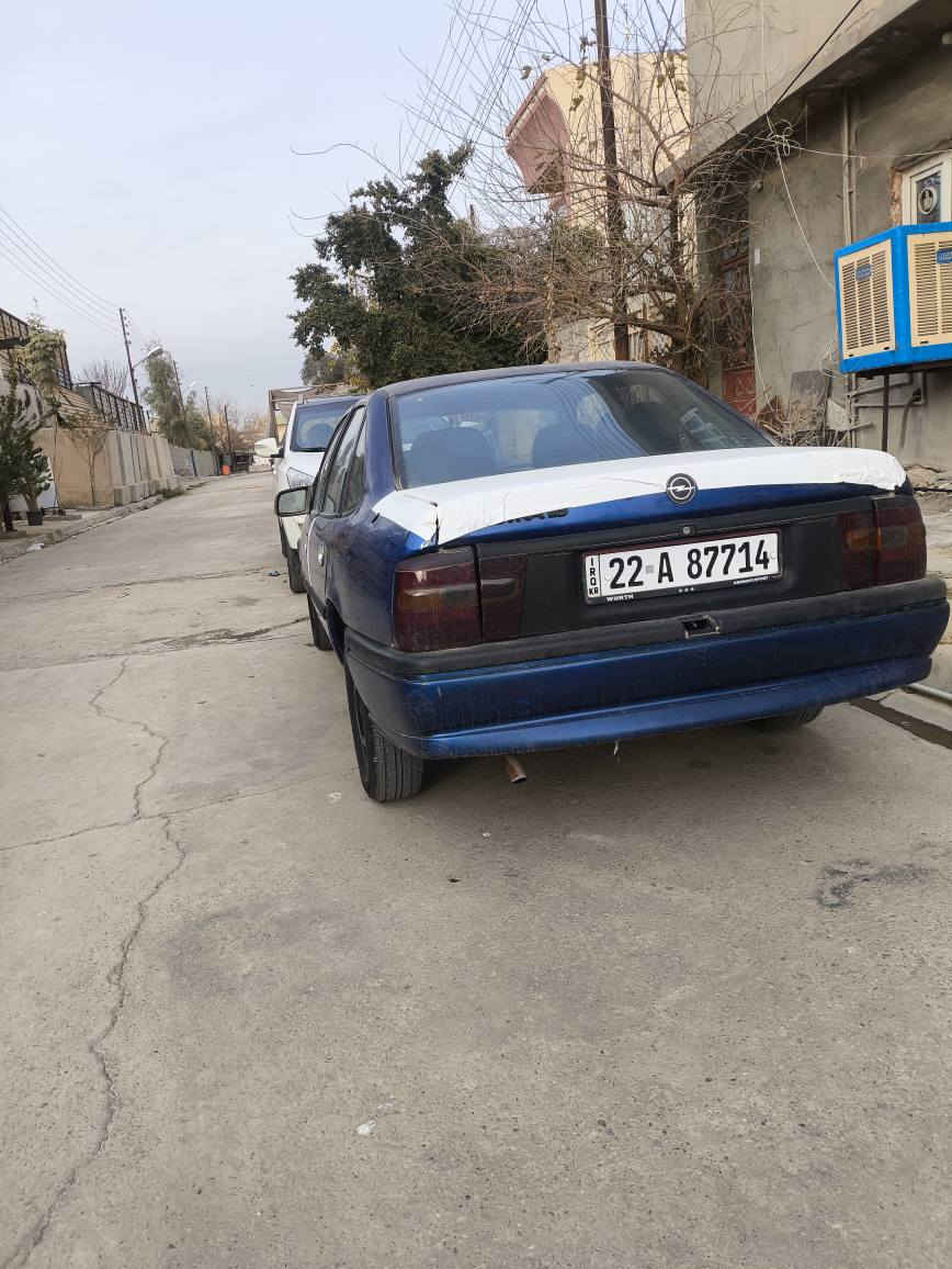 السلام عليكم ورحمة الله وبركاته سياره فكترا موديل 1992 حجم 18سنويه ل 30 كابون بانزين  ما ناقصها الكير بشرط والمحرك ببي صرف واكعه ورقتين للمكينه السياره 35وبيها مجال قليل وهذا رقمي *********** خابرني وتدلل كركوك, العراق
