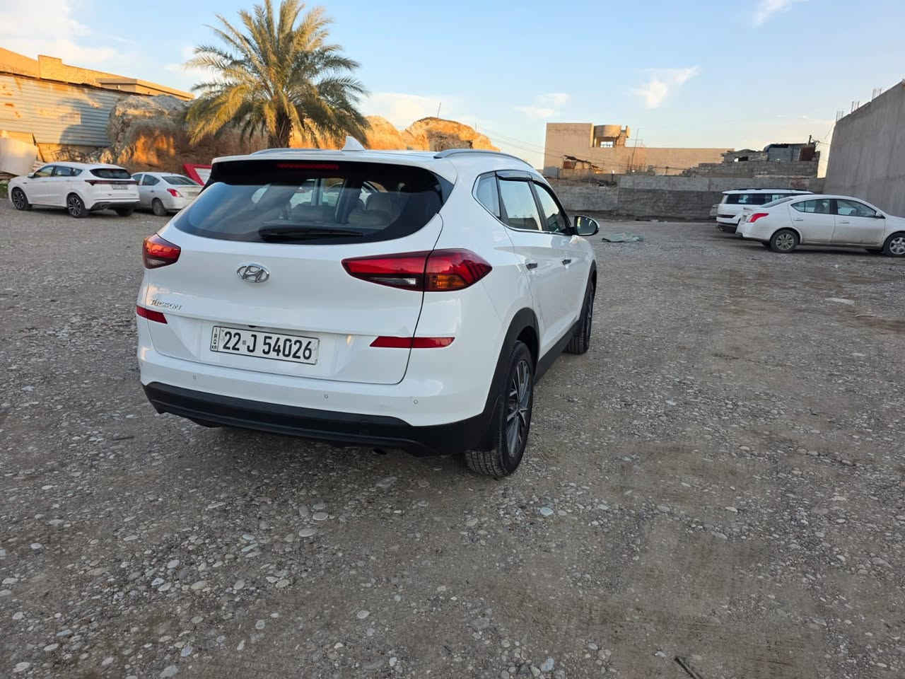 هونداي توسان خليجي 2020 سعر 206 ورقه وبي مجال
محرك دوش 4 / سلندر كير ومحرك شرط 
سياره كلين مكفوله كفاله عامه
فول عده البنوراما 
سياره جاهزه من كلشي 
مكان السياره كركوك 
سعر ٢٠٦ ورقه وبي مجال 
شراي اتصل اني مكلف بالنشر

***********
