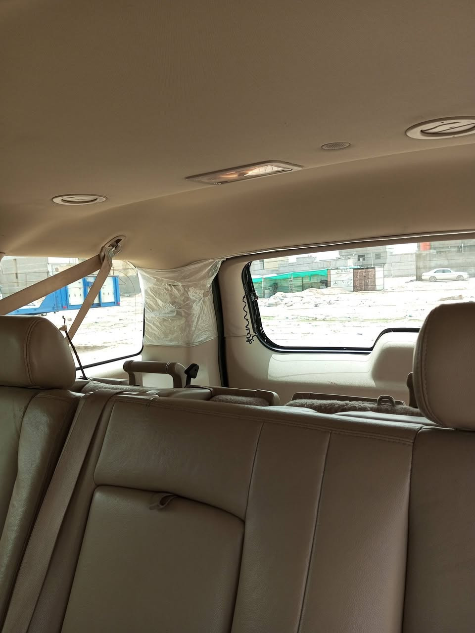 السلام عليكم من رخصة الادمن للبيع تاهو 2008 خليجيه تخم تأير تبريد مشط جديد سياره موصفات LTZ معرفه مواصفاتها تدفه بل كشنات داخل جلت فول سياره بيها صبغ جاملغ امامي ودعاميات ولباقي كفاله مكاني البصره الشراي يتصل وبل خدمه سياره مال بيت ستخدام شخصي متومه سايمانيه حاسبه وين مايعحبك دكها ***********
