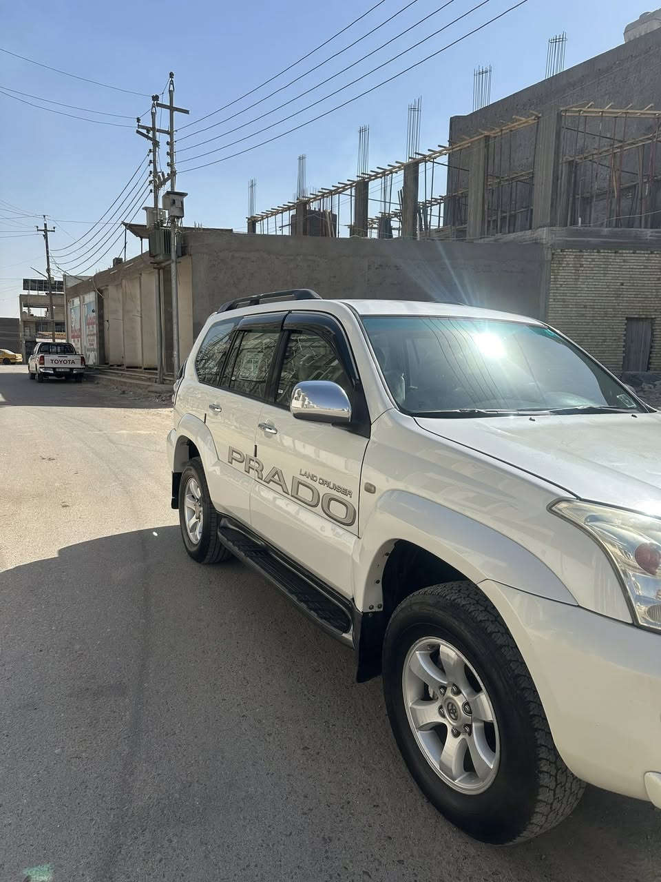 السلام عليكم لاندكروزر برادو موديل 2009 رقم بغداد محرك ٦ سلندر VX  للبيع السعر 185 عنواني بغداد 
***********
