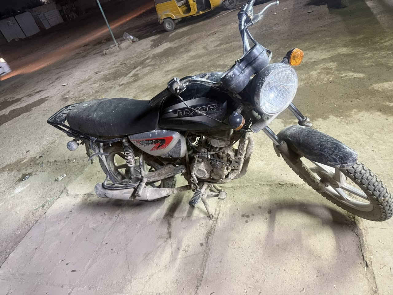 السلام عليكم بوكسر 19 البيع  مكاني بغداد سعر )400)***********
