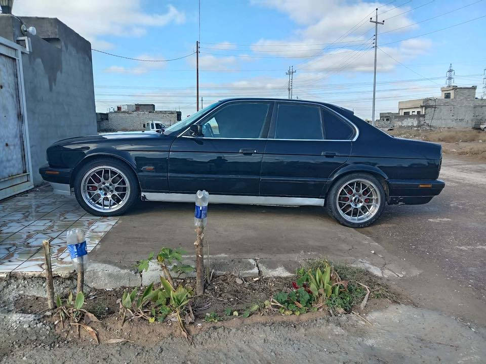 بيأم للبيع 535 بلادي اصل كير عادي 
مديل 94 مكينه 6 مفتوح 
تخم تاير ويل جديد صبغ جماليه
كهربائيات كامله ما بيها اي نقص  
مكان الاسحاقي 
السعر 48 وبيها مجال 
‏‭0782 484 8846‬
