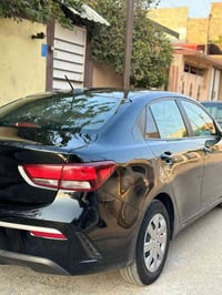 ريو 23 ماشيه 30 الف بيها باب وجاملغ صبغ  سياره جديده بأسمي ثاني يوم ال...