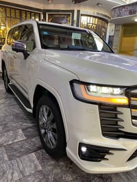 تويتا لاندكروز 2024 جكسارة ساز اصلية  فئة VX لمتدد فول مواصفات  ماشية3...