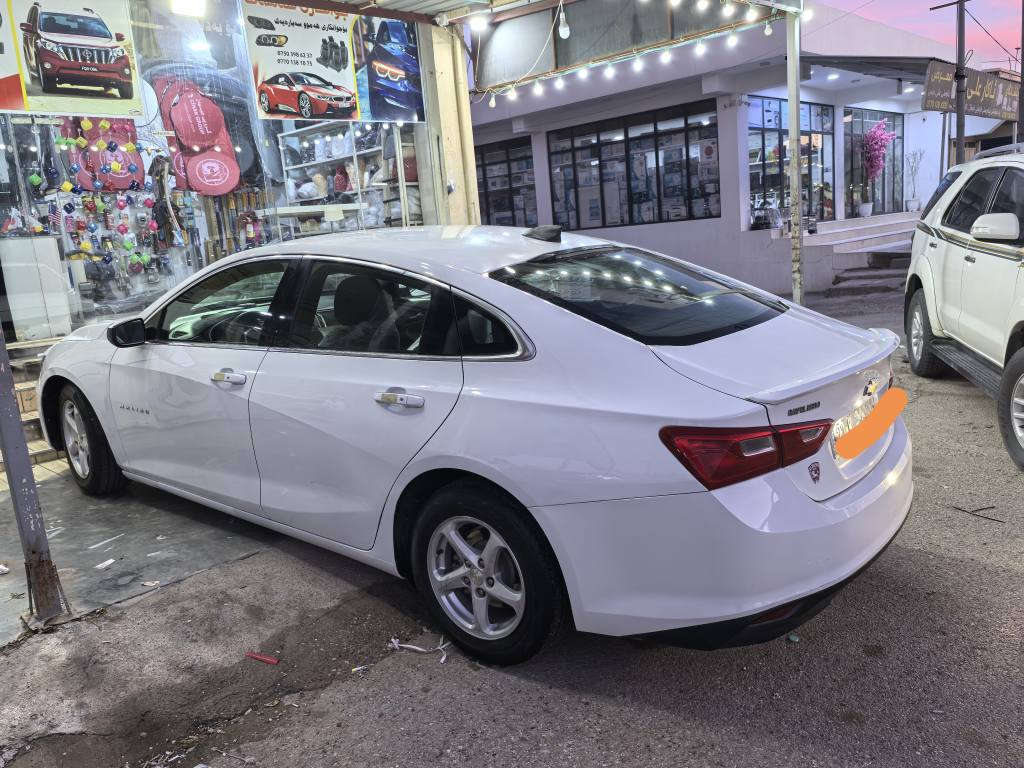 مالیبۆ 2018یەکپارچەی بۆیاخە لەگەڵ هەنێ وردە ساردی هەیە
130کیلۆمەتر ڕۆشتوە
ڕەقەمو سەنەوی تازەیەتا2029
گێڕو مەکینەو تەقەوڕەقەو هەمو گیانی بەشەرت یه ک دینار مەسرەفی نیە
سعری $103
***********
*********** السليمانية, العراق
