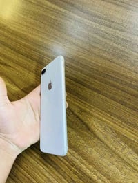 آيفون ٨ بلس • ذاكرة ٦٤ • شاشة مبدلة