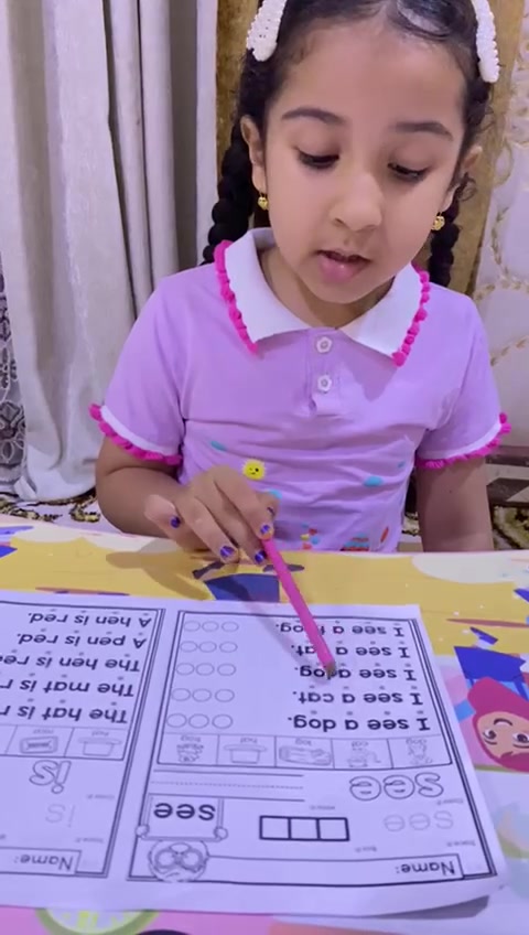 هل  طفلك مستعد للمدرسة الدولية؟ اجعل انطلاقته واثقة مع مخيمنا التأهيلي.. في الشهر السابع والثامن والتاسع 
​هل تطمحون لتجهيز أطفالكم لمقاعد التميز في المدارس الدولية؟ اكاديمية الدر والماس بالتعاون مع نادي الطفل الذكي تفتح أبوابها من جديد لتصطحب أطفالكم في رحلة تعليمية استثنائية مبنية على معايير منهج بريطاني معتمد (Oxford)
Phonics
Writing
Computer
Science
Math
Vocabulary
Family and friends Conversation 
​✨ ماذا يميز كورس التأهيل لدينا؟
​إتقان الفونكس (Phonics): تعليم الأصوات  الأساسية بطرق تفاعلية، مع التركيز على المهارات المتقدمة (Digraphs & Vocalic R). التدريب على قراءة الكلمات والجمل الإنكليزية بشكل صحيح. 
​المناهج الدولية: نعتمد أسلوباً يحاكي المناهج العالمية لضمان سهولة انتقال الطفل للمدرسة الدولية.
​تطوير شامل: لا نركز فقط على اللغة، بل ننمي مهارات التفكير، الثقة بالنفس، والمهارات الأكاديمية المطلوبة في اختبارات القبول.

التسجيل مفتوح.... 
​لا تفوتوا فرصة الاستفادة من الخصم الخاص
​📅 تفاصيل الانطلاق:
​بداية الكورس: شهر 7
​الفئة المستهدفة: الأطفال المقبلين على المدارس الدولية (مرحلة التمهيدي وما فوق). وايضا طلاب المدارس الدولية كورس تأسيس وتطوير
​📍 المقاعد محدودة جداً لضمان جودة التأهيل.
للحجز والاستفسار، يرجى مراسلة الصفحة أو الاتصال على: 

[***********] أو [***********]

أكاديمية الدُّر وألماس   Dur&mas academy .. نضع طفلك على طريق التميز🎓
#المدارس_الدولية #تدريب#روضة_اطفال #تعلم_الانجليزية 🎓✨
