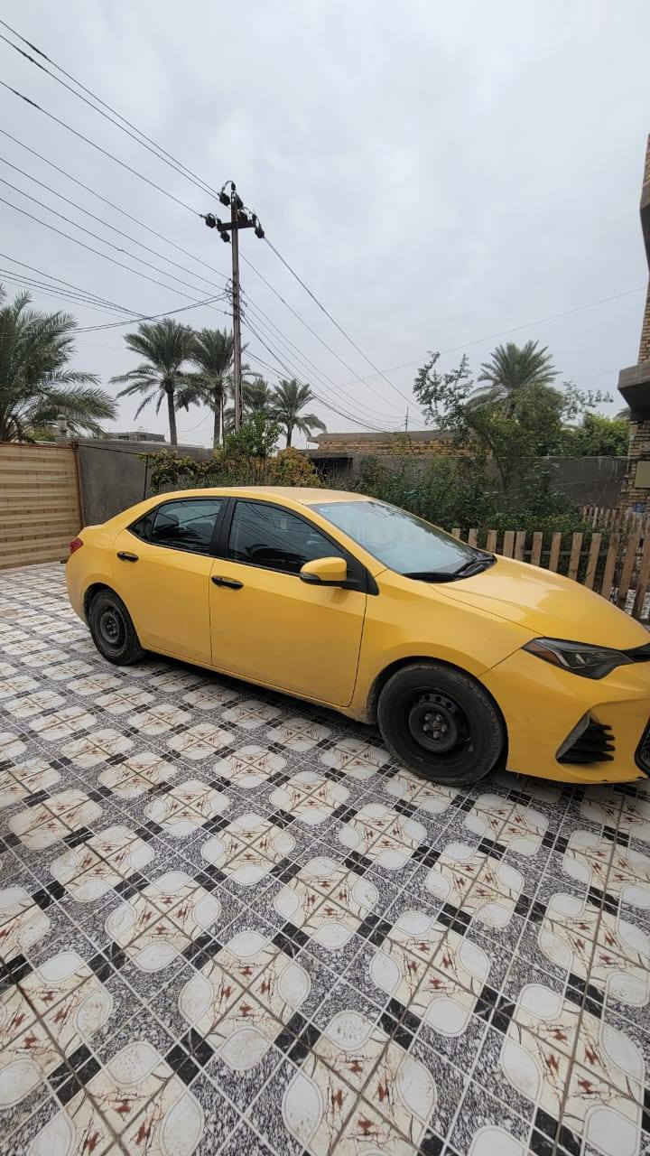 حياكم الله متابعينا الكرام تويوتا كورلا للبيع موديل 2018 SE. ماشيه 244 مايل وقابل لزياده وارد امريكي رقم بغداد دولي سنوية  بأسمي  والهزة  جديدة  لوحات  جديدة   سنويه جدد سيارة  جديدة بمعنى الكلمة  كير ممفتوح مكينه شرط  مكان سياره بابل  سعرة144 ورقة بي  مجال بسيط للشراي  يخابرني بيك خير اوتدلل   ***********
