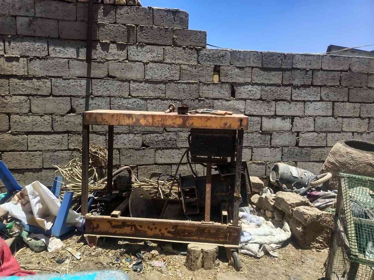 سلام عليكم شباب مولده للبيع محركه مفتر بي براص وفاتحه موجود المحرك راس توليد شغال داينمه شغاله سلف شغال المكان الديوانيه الحمزه الشرقي ***********
***********
