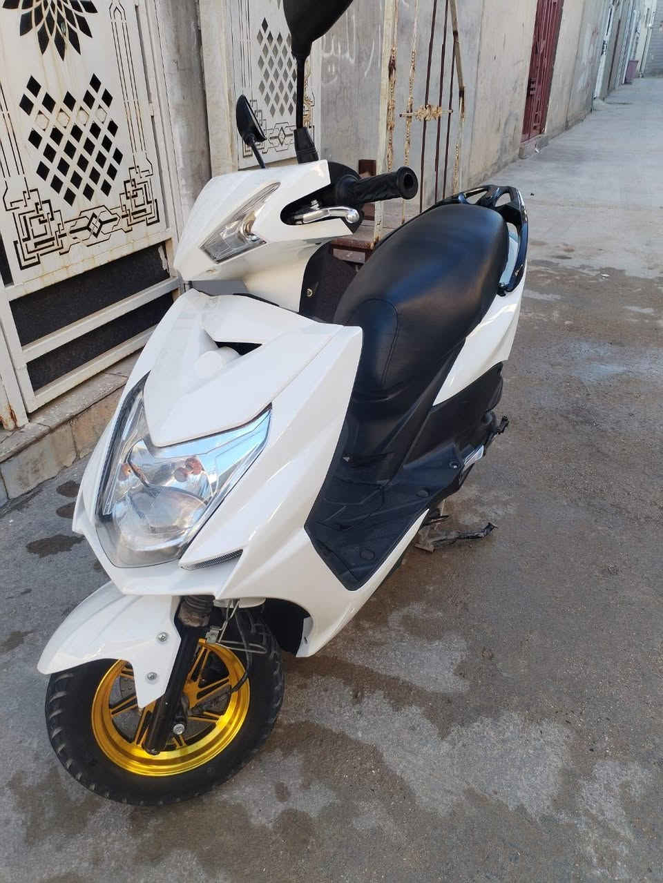 السلام عليكم ورحمة الله وبركاتة
دراجه سكنس محرك ماكس تايواني موديل 2023
مكفوله كفاله عامه
الدراجه ممفتوح برغي بيه
بس كفرات مبدله
وياله موجودت الاصليه
بوشه 49بلاديه
الوياله نجمه رياضي لون مميز كاعد ويا الدراجه
الدراجه معروضه ب مليون  
للاستفسار *********** واتساب موجود بي
♥.
