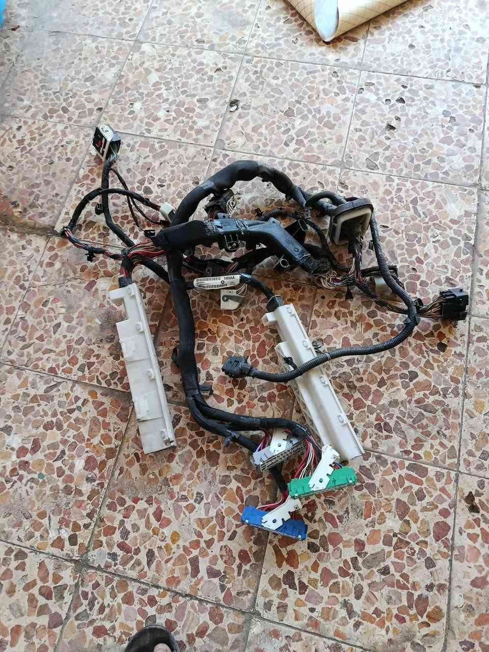 غراض دورنكو هيمي موديل 24 مال امريكا مفتوحة من السيارة للاستفسار الاتصال على الرقم التالي *********** وأنه بخدمتكم
