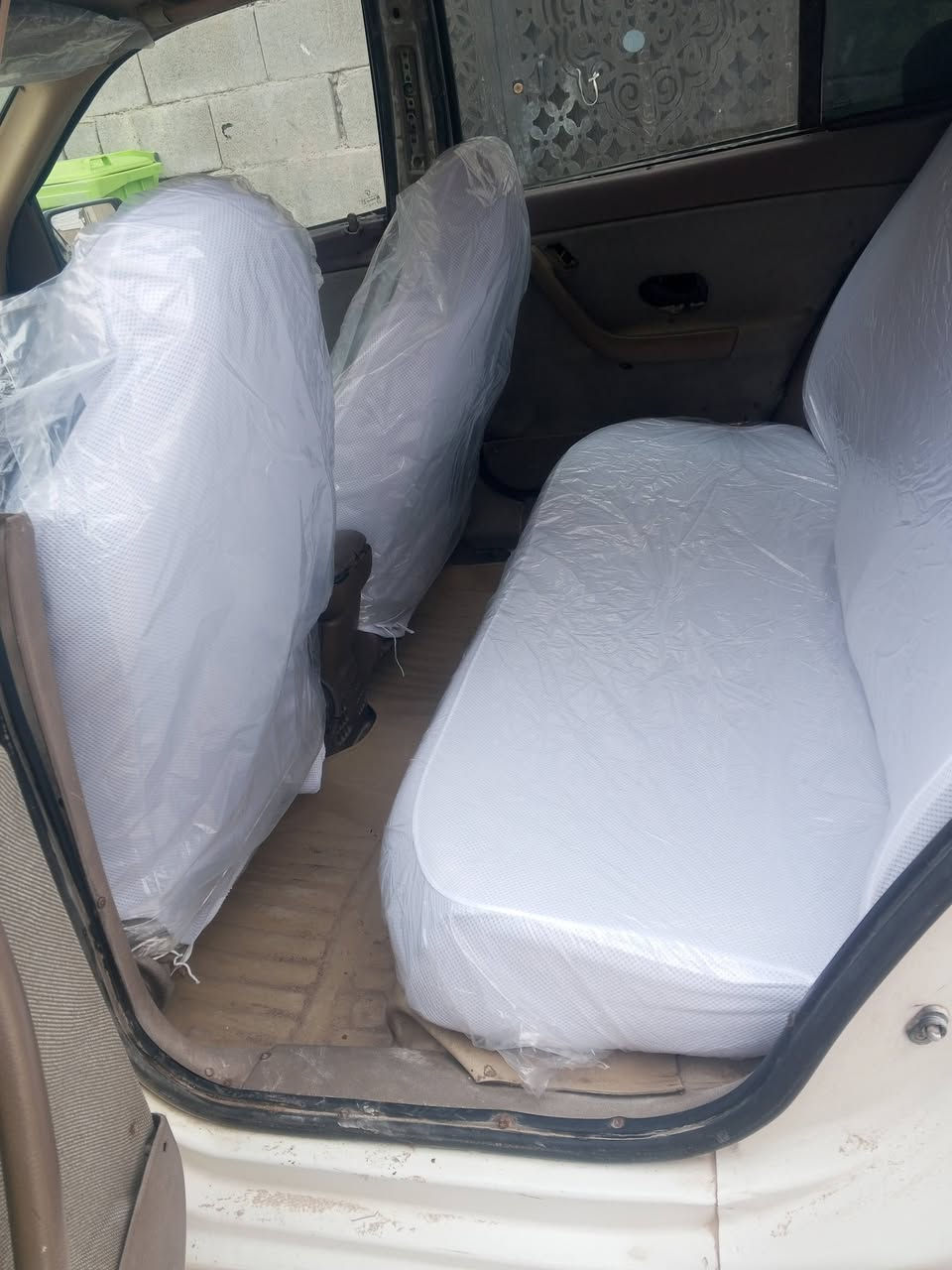 سلام عليكم مرخصت الادمن سمند 2011 سنويه منتهيه ب23 كير محرك صارلي شهر تقريبن من شاده والله قراض كلهن جديد ولقران وكله الاصلي شديتله تبريد ثلج راعيه موجود بلبصره يريد تحويل يطلب عليه عتقد ورقه لو ورقتين يطيحن من سعره وعليه غرامات 200 فقط وهم بخدمت الشاري يرادله تلاحيض سياره يده باب وكهرباء جام الوره ولباقي كله شغال رايده ب27 وبخدمت شراي والله مالت خبزه حليوه سياره ناطق تجي وشوف عينك واذا اكو مراوس حسب القناعه مكاني بزبير رقمي ***********
