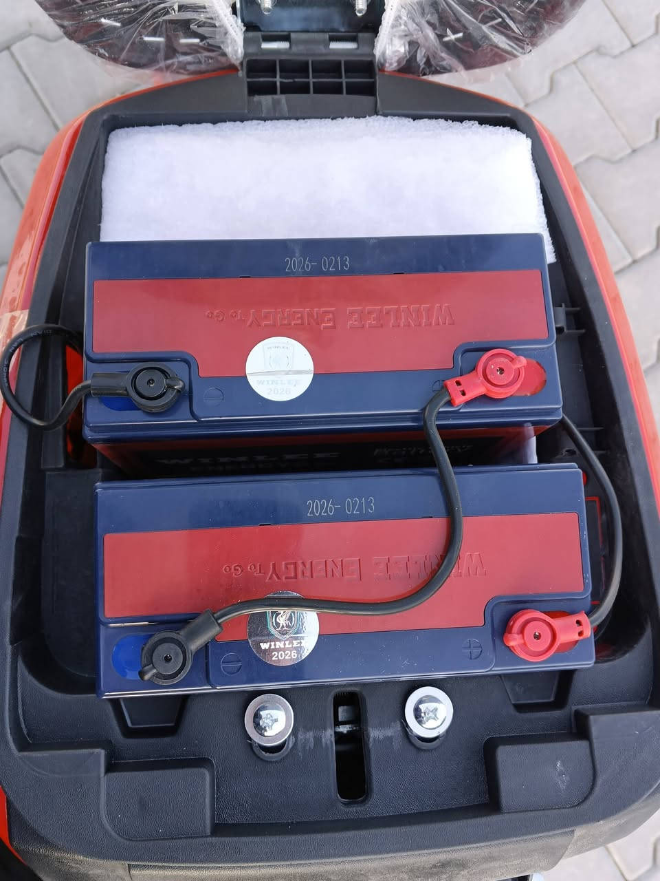 السلام وعليكم دراجة R9 للبيع موديل 2026 صارلهة تقريباً 15 من طالعة من الوكيل استخدام قليل بطاريات 32 شركة ونلي الغنية عن التعريف 
السعر: 500
للتواصل:  ***********
