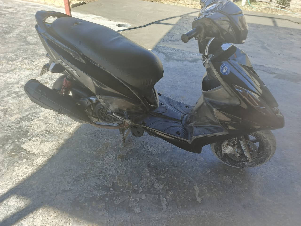 السلام عليكم
جي تي ار لون اسود
دراجه بلاديه
سلف نكره بكل وقت 
مكينه كفاله
كفرات بلادي 
اشاير دبل اشاره شغال كهربائيات كلها شغاله
عنوان بغداد 
السعر, 850 
رقمي ***********
