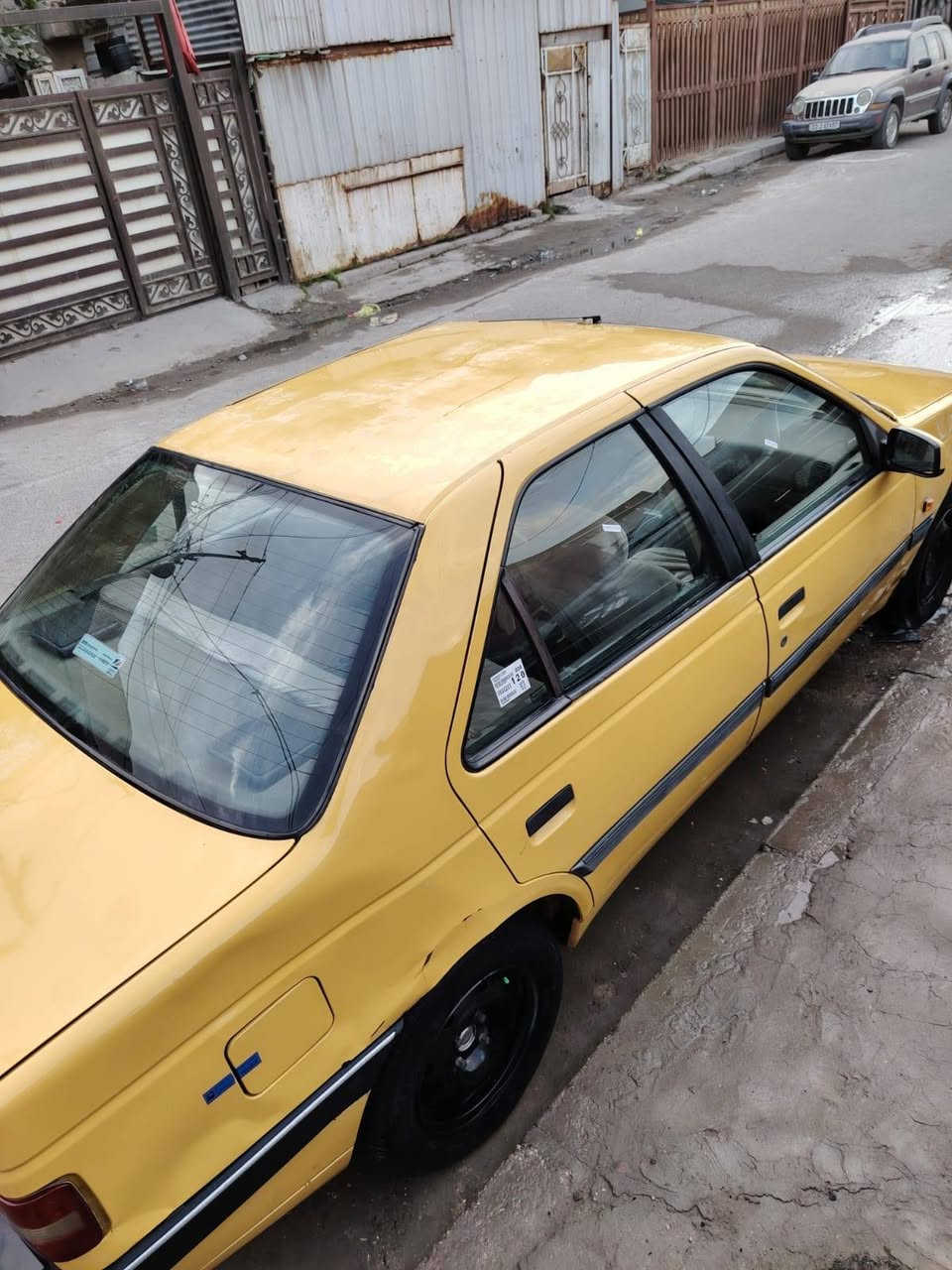 بيجو اكد باسمي ٢٠١٦ مكينه قبل شهرين مجفت كلج اليوم شديت جديد بنيد مبدل وبيها ضربه موضحه بالصوره 
42  وبيها مجال او مراوس بسايبه ١٧ او ١٨


**إذا كنت صاحب هذا الإعلان وتريد حذفه لأي سبب، رجاءا أرسل رسالة إلى الدعم الفني**