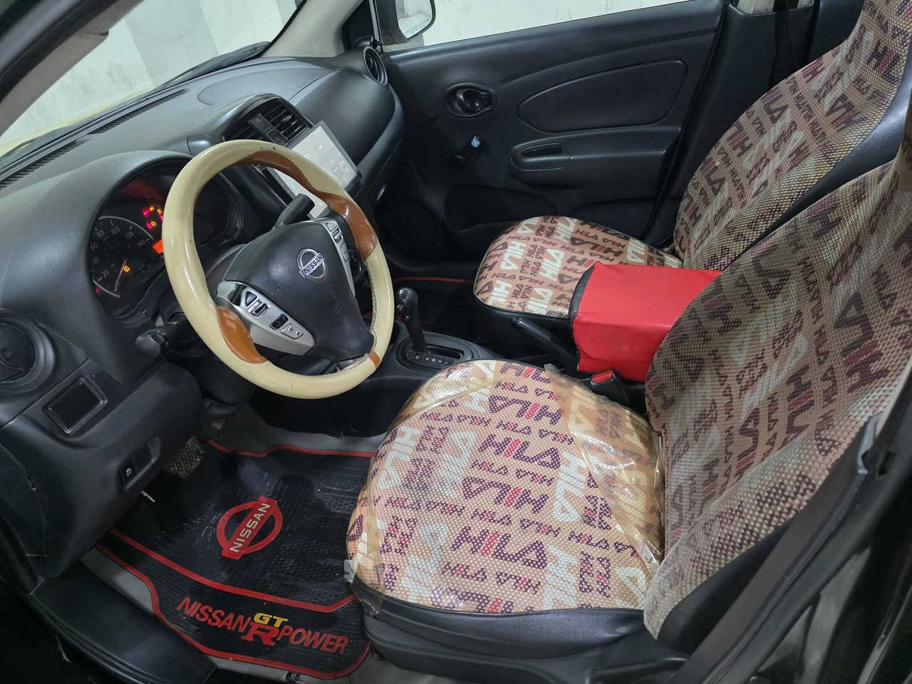 فیرسا مودیل  2015 گیر و مه کینه لوک بی عه یب و به شه رت چوار تایه تازه بی ته قه و‌ره قه نوقسانی هیچی‌نیه‌نمونه له جوانی‌و باکی مالی دوسته لوک‌لوکه بی‌مه سره فه سه نه وی اسلی به شه رتی حاسیبه و اوه لیات و مه ده نی و بی کیشه 
ناونیشان که لار
سعر65
ژم***********
