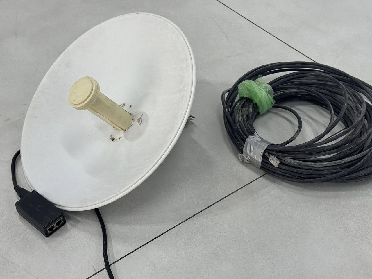 السلام عليكم للبيع صحن +نانو +كيبل 30متر +محوله السعر 65الف مكاني كربلاء


**إذا كنت صاحب هذا الإعلان وتريد حذفه لأي سبب، رجاءا أرسل رسالة إلى الدعم الفني**