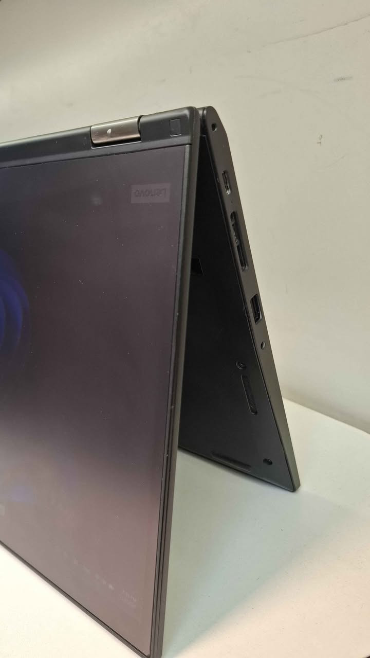 Core i5 gen 10 
Ram 8 GB DDR4 
Ssd 256 GB 
Display 14inch 
X360°
Touchscreen 

لاپتۆپێکە دەتوانی وەکو ئایپاد بەکاری بێنی بەبێ هیچ کێشەیەک وە شاشەیەکی زۆر زۆر جوانی هەیە بە تایبەت بۆ کاری فۆتۆشۆپ و سەیر کردنی فیلم و زنجیرە 
وە بۆ کاری رۆزانە و ئۆفیس و قوتابی و مامۆستا 
گەیاندنیش بەردەستە 🚕 

يمكن استخدام هذا الكمبيوتر المحمول كجهاز ايباد وهو مناسب جدًا لأغراض العمل والإدارة اليومية و توصيل موجود 🚕 أربيل, العراق


**إذا كنت صاحب هذا الإعلان وتريد حذفه لأي سبب، رجاءا أرسل رسالة إلى الدعم الفني**
