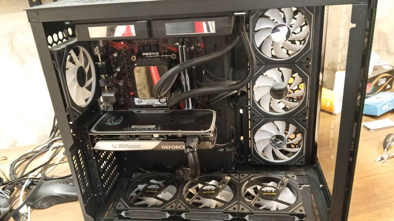 CPU: core i7 12700kf
ram : 32gb ddr5  Rip jaws M5RGB
MB : Asus ddr5
GPU : RTX 4070 SUPER ZOTAC 2X FAN
HARD SSD : 1tb team group
1tb hdd
cooler lquid 2x fan
case : AOUSOR 7x fan أربيل, العراق


**إذا كنت صاحب هذا الإعلان وتريد حذفه لأي سبب، رجاءا أرسل رسالة إلى الدعم الفني**