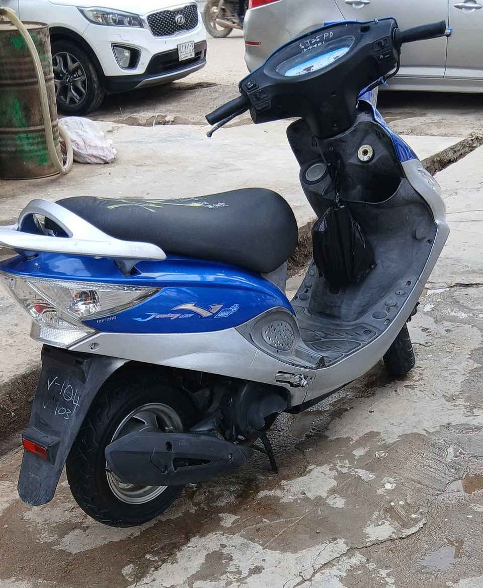 كامكو v2
كفاله عامه  2016  السعر 900 مكانها ذي قار الرفاعي 
***********
