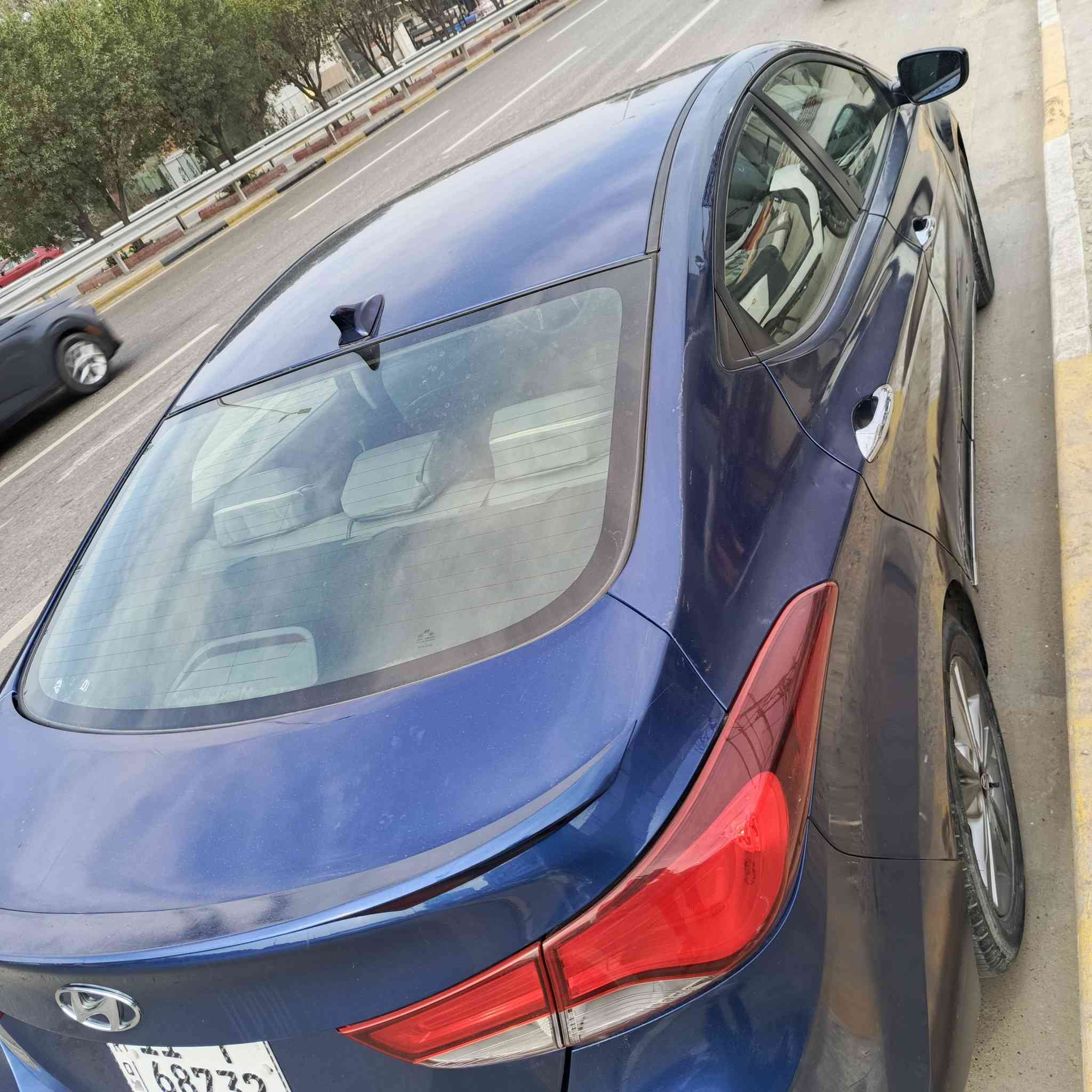 عليكم الانترا موديل 2015 وارد امريكي حادث بابين اليمنه فالسلامقط السعر 105 وبيه مجال الاستفسار الاتصال *********** سياره جاهزه صدر جديد تخم تأير جديد تبريد شغال تدفئه شغاله العنوان بغداد الشعله أو طوبجي
