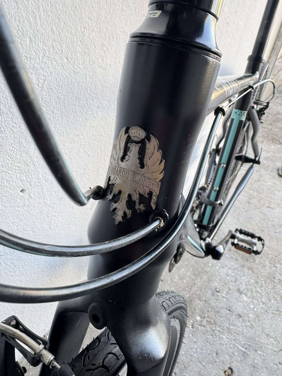 السلام ً عليكم ً اخوانيً الغواليً عندي هذيً 700
حجم 28 قياس M فريم 50 ماركة (Bianchi)
غني عن التعريف ماركة ايطالي الصنع معدنه المنيوم 
سستم شيمانوا كلاريس 2/8 ناقل اماميً خلفيً 
كلاريس الدراجة كلش نظيفة شكد متصور نظيفة 
عل وضع البلادي ختم واحد سعرهاا 250 الف 
وبي مجال بصيط عنواني موصل تتوفر خدمة 
توصيل لجميع محافظات العراق وتحياتي للجميع


**إذا كنت صاحب هذا الإعلان وتريد حذفه لأي سبب، رجاءا أرسل رسالة إلى الدعم الفني**