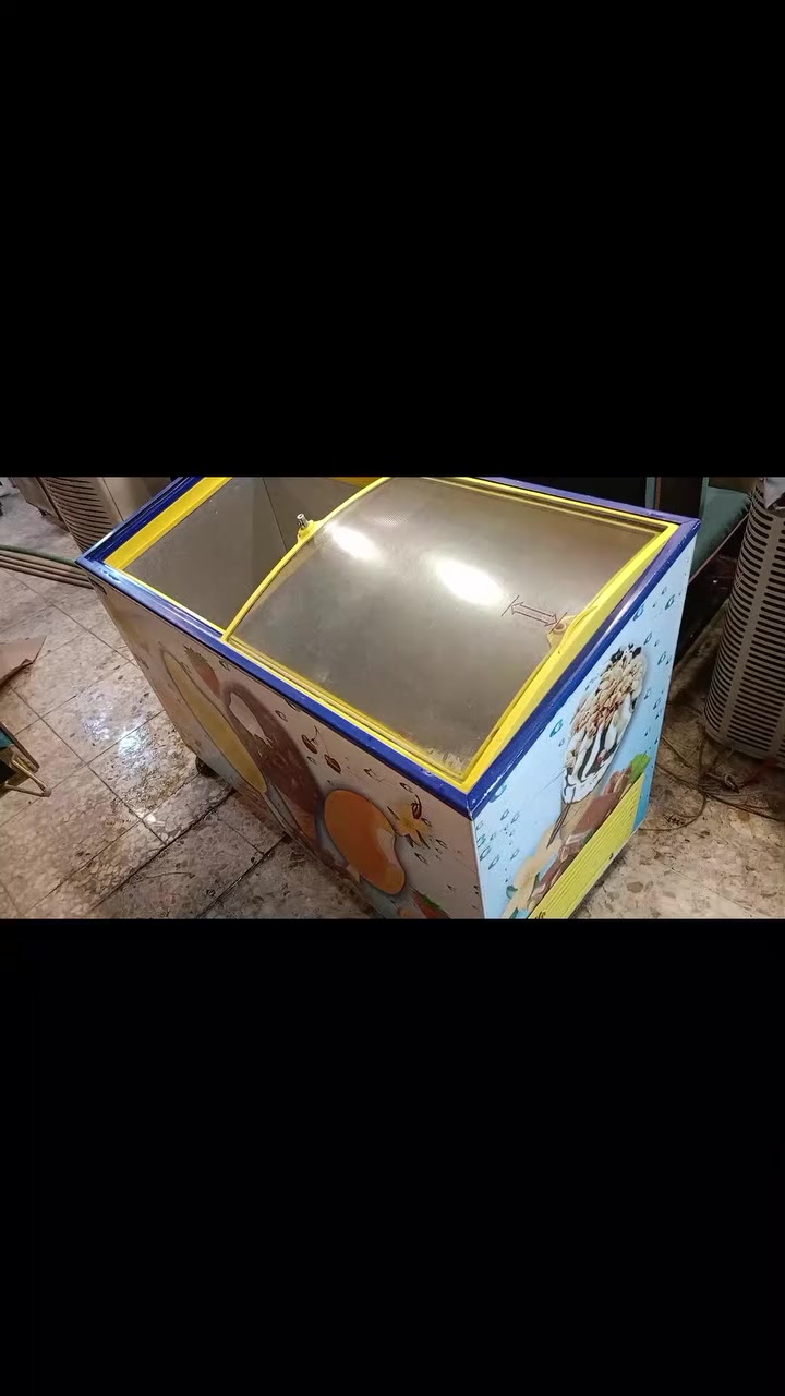 السلام عليكم...
مجمدة عارضة للبيع  
العنوان / الكوفة ..للاستفسار الاتصال بالرقم ***********
