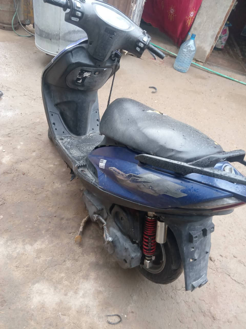 البيع ماكس 140 دراجه بلاديه كهربيات كله شغاله سلف وهندر نكره محرك  اخرس لاتبخير ولاشي شلعه ومعدل سعر 300  مكان بغداد حي النصر ***********
