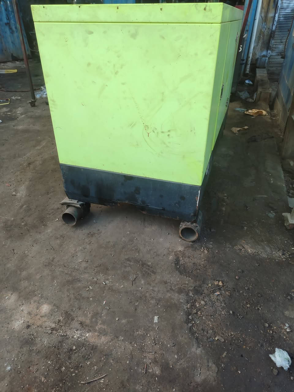 مولده كاتم للبيع بيركنز بزونه 4 سلندر مجفته راس توليد بلادي 26 كيفي سنكل مكان كربلاء 
سعره 40 ورقة وبيه مجال 
رقم موبايل: ***********
