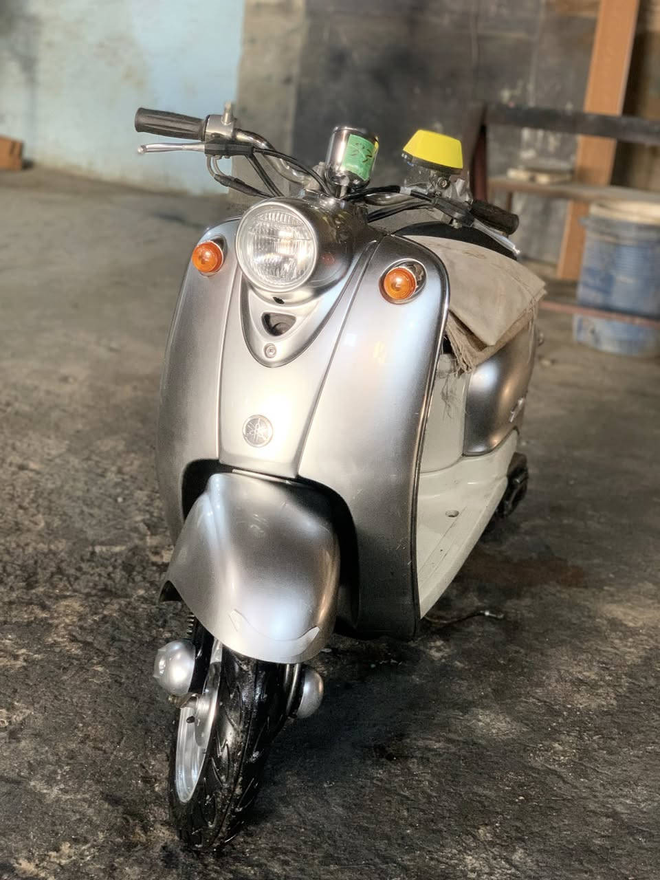 سلام عليكم دراجه عبد الحلم ٢٠٠٣ دراجه جديده صارلها شهرين طالعه من رمبه  دراجه جديده استفسار ***********
