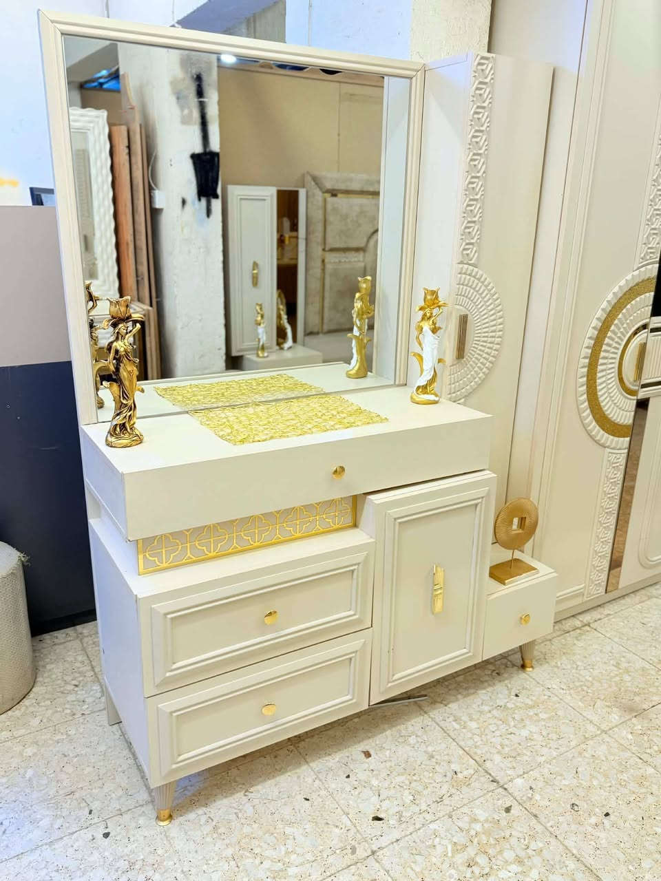 غرفه تركي 10 قطع مودرن نظافه 90 واصل شد او نقل


**إذا كنت صاحب هذا الإعلان وتريد حذفه لأي سبب، رجاءا أرسل رسالة إلى الدعم الفني**