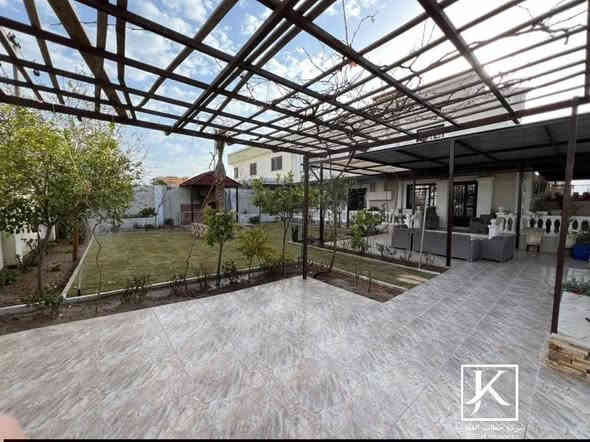 المساحة 200م + 290 م حديقة جانبية
4 غرف نوم 
استقبال - صالة - مطبخ - حديقة - كراج 
______________________________
خانوو بو فروشتن لة شارى زيتون ستى
٢٠٠م + ٢٩٠م باخچه
4 ژوورى نووستن
ژورى بيشوازى - هول - مةتبخ
______________________________
⁨للمعلومات اكثر يرجى الاتصال او زيارة 

⁨0751 798 6067

0784 701 2007
