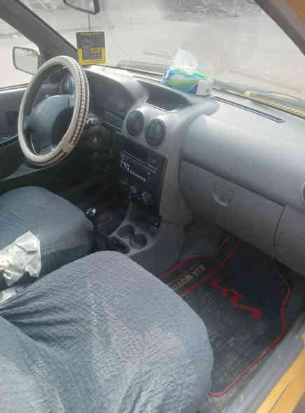 السلام عليكم سايبا ٢٠١٣ شواصي نضيفه مكينه بيه خيط بخار وبيه قليل تصليحات على البارد سعره ٣٠ ورقه وبيه مجال مكانه بغداد والاستفسار على هذا الرقم  ***********
