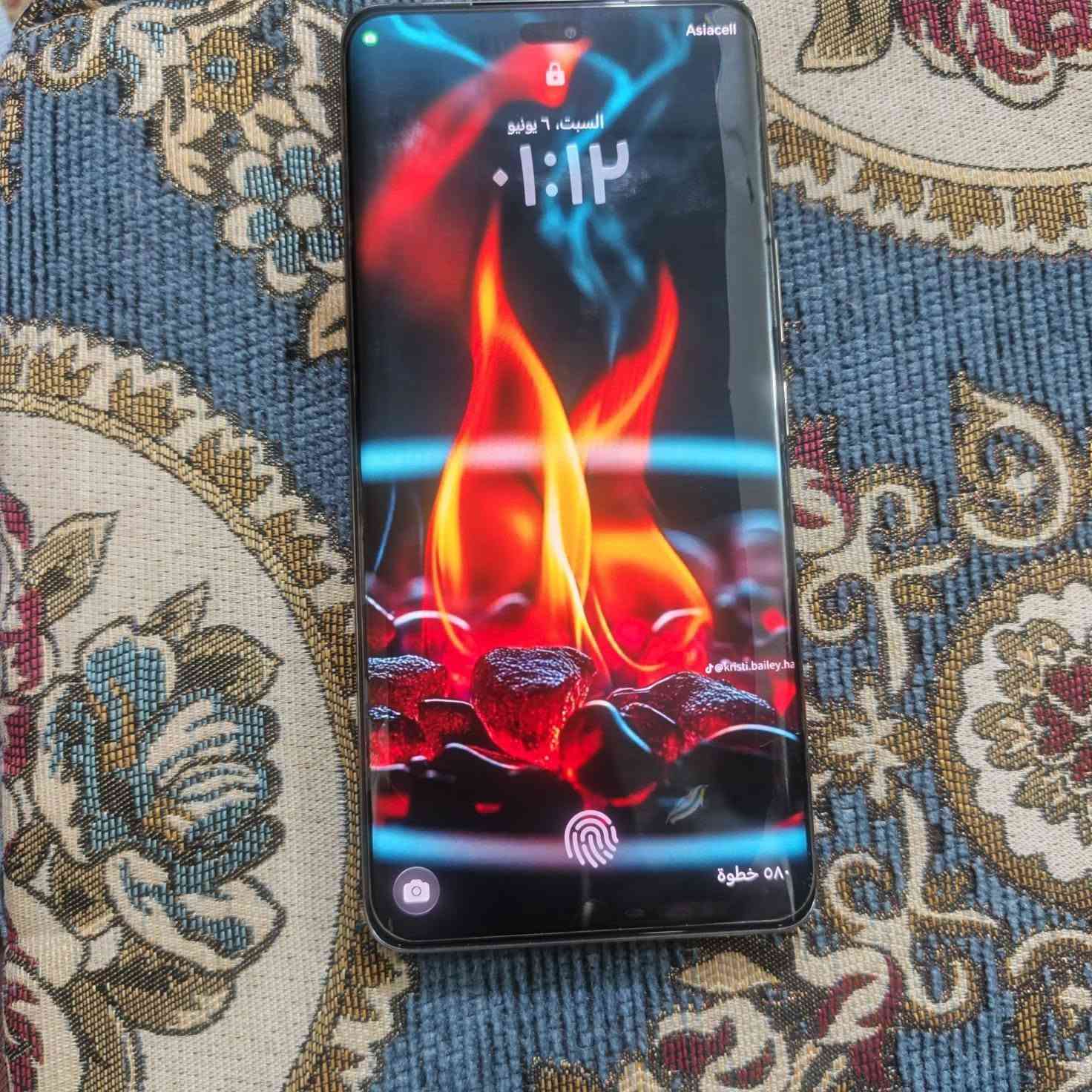 السلام عليكم HONOR X9c جهاز نضيف زلغ ما بيه  مواصفاته كدامك بل صور سعره 350 وبيه مجال  مكاني الناصريه قضاء الإصلاح  ***********
