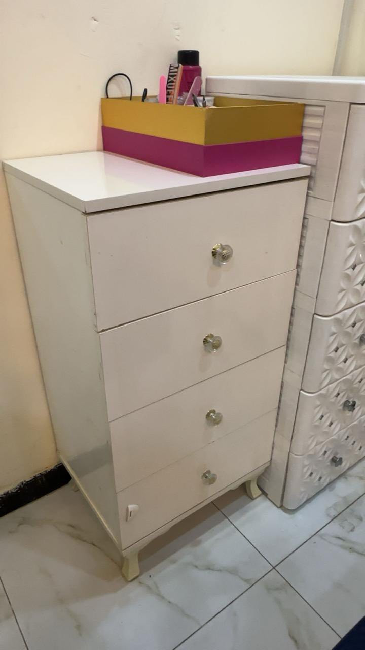 غرفة نوم للبيع نظيفة 8 قطع مع دوشك نظام ابواب مكاني الغدير اي استفسار علخاص


**إذا كنت صاحب هذا الإعلان وتريد حذفه لأي سبب، رجاءا أرسل رسالة إلى الدعم الفني**