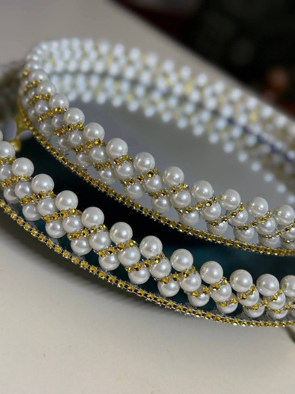 فخامة اللؤلؤ 
صينية مرايا تصميم يدوي مناسب لجهاز العروس 🤍
متوفر ذهبي وفضي
للحجز راسلينا خاص 💌


**إذا كنت صاحب هذا الإعلان وتريد حذفه لأي سبب، رجاءا أرسل رسالة إلى الدعم الفني**