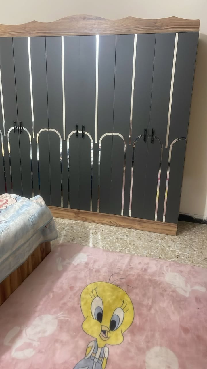 غرف نوم نظيفه جدا اخت الجديده استعمال قليل للبيع للأستفسار على الواتساب ***********
