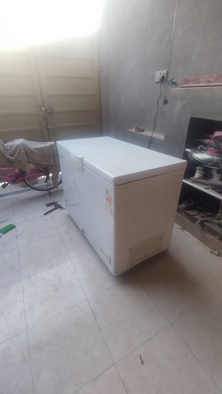 مجمده نضيفه شغاله ماطورشغال بس عوزهه غاز سعرهه 125
***********
