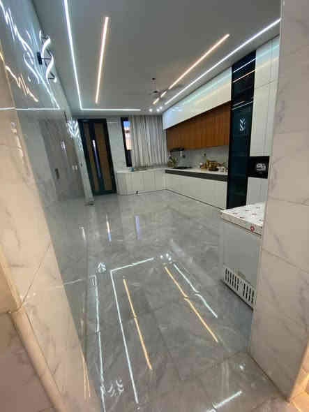 سلام عليكم ورحمة الله وبركاتة 
للبيع بيت بالغزالية مساحة 180 واجهة 9ونزال 20
بناء 2025 vip 
يحتوي على 4 غرف نوم طابق الارضي غرفة طابق الثاني 3 غرف نوم
بناء نظام رفت ارضية بورسلين درجة اولى 
انارة لد بالبناء 
الدرج بيانو 
شبابيك الالمنيوم عازلة للصوت 
شلال داخلي 
السعر 485 مع المجال 
عنوان البيت بالغزالية شارع البدالة خلف التجاري موقع كلش محترم من ناحية المنطقة مبلطة بالجديد  الخدمات رأس شارع المدارس متوسطة وابتدائية رأس شارع الثاني سوق المائدة

للاستفسار اكثر يرجى الاتصال:-
☎️***********☎️ابو مصطفى
☎️***********☎️

#الطائي للتسويق العقاري   ⭐️ موقعنا  شارع المشجر تعبر الملعب على اليمين 📍
