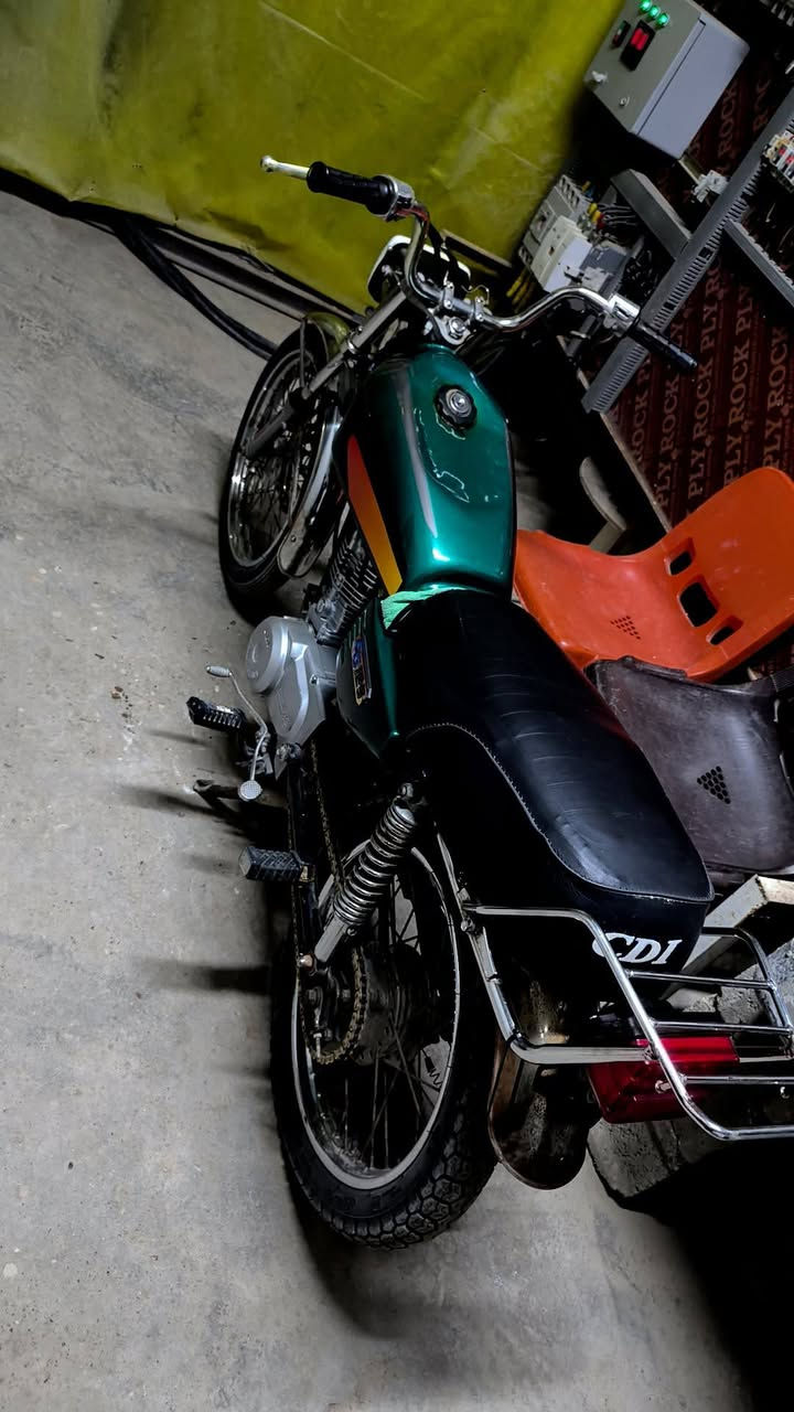 السلام عليكم اربعه كير للبيع كلك دراجه نظيفه تايرات جدد المكان الكوت الجديده والسعر 200 قفل قفل الاستفسار على هذا الرقم***********
