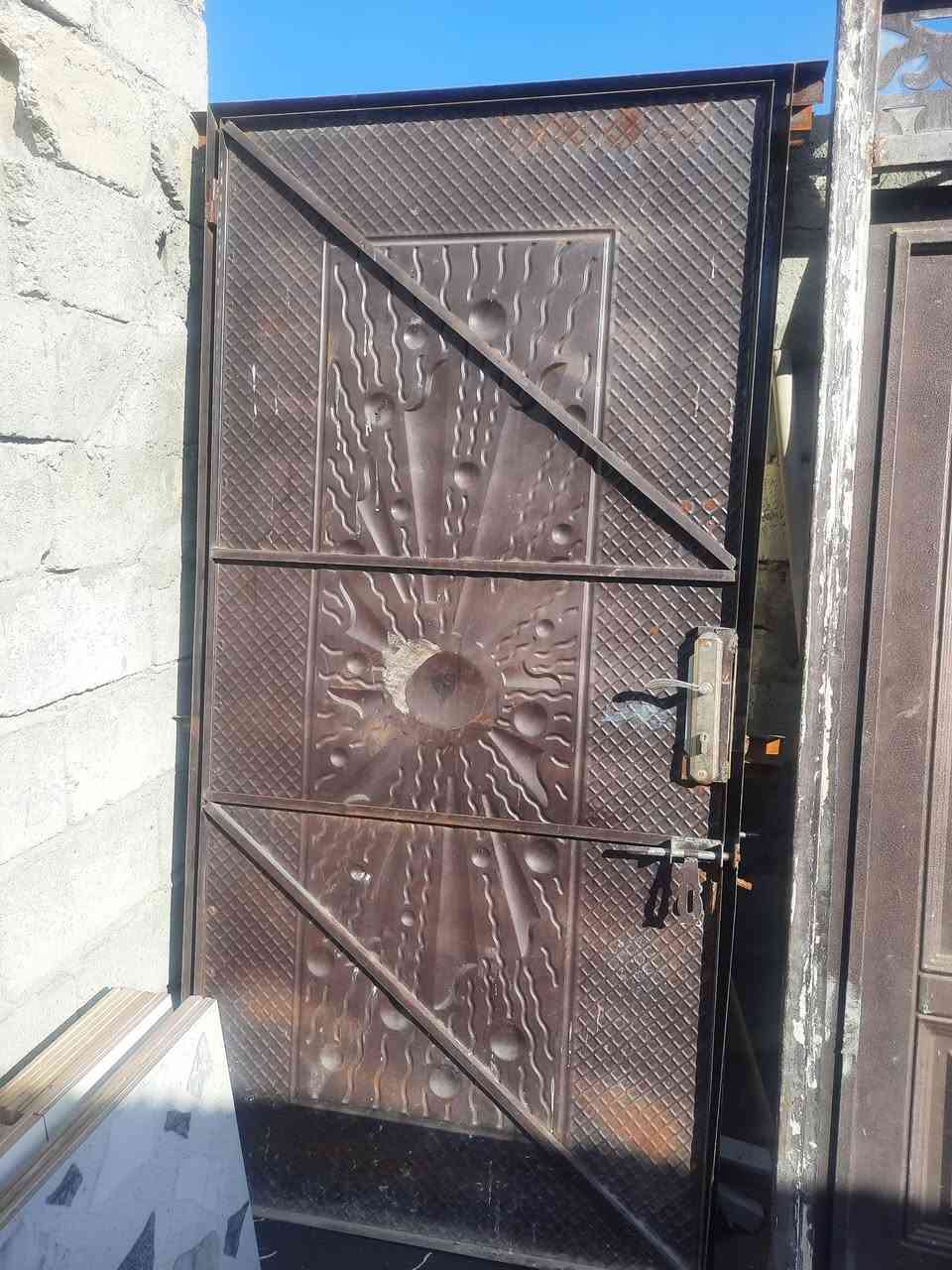 ابواب عدد اربع الواحد على 75وبي مجال قليل ***********اتصال على رقم
