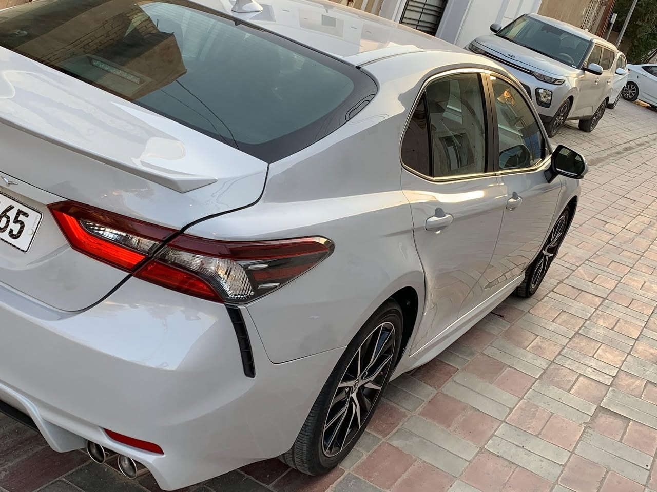 كامري وارد امريكي  SE/NIGHT SHADE2023
ماشيه 20 الف كيلو متر 
لون (سموك) مميز 
شفتات ستيرن 
تحكم استرين
رادار امامي 
قياده اليه 
تحديد مسار
كشن السايق كهربائي
بلوتوث 
كاربلاي
قياده ايكو …نورمال… سبورت
تبريد ايكو 
4 سلندر 2500
كشنات جلد ومطعم مخمل 
اشاره بلمري 
شاشه كبيره
الحادث خلفي جاملغات وقبق جنطه راجع بارد بدون صبغ تكحيل فقط وبيه طخه بل بنيد راجع بارد اي نقص مابيه 
والسياره بدون ايرباك كله سليم 
مرقم بغداد وكامل لوحات جديده 
السعر 205 وبيه مجال للشراي 
للاستفسار اتصال ***********
