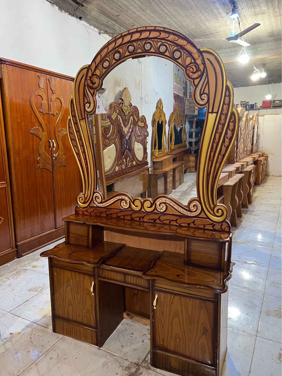 غرفه ام6قاطين صاج حديث كامله نضافه فول سعر650ميسان العوفيه نهايه شارع سوك الاخضر مجمع الحمراني *********** عمارة, ميسان
